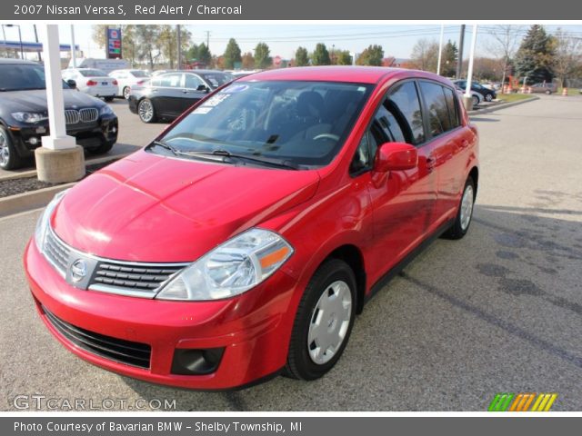 2007 Nissan Versa S in Red Alert