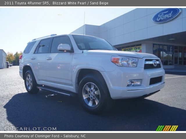 2011 Toyota 4Runner SR5 in Blizzard White Pearl