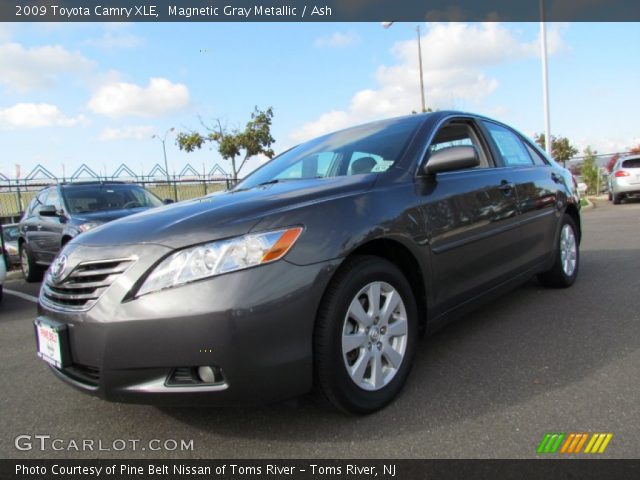 2009 Toyota Camry XLE in Magnetic Gray Metallic