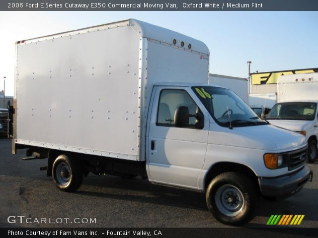 2006 Ford E Series Cutaway E350 Commercial Moving Van in Oxford White