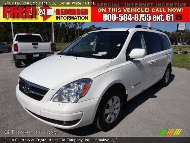 2007 Hyundai Entourage GLS in Cosmic White