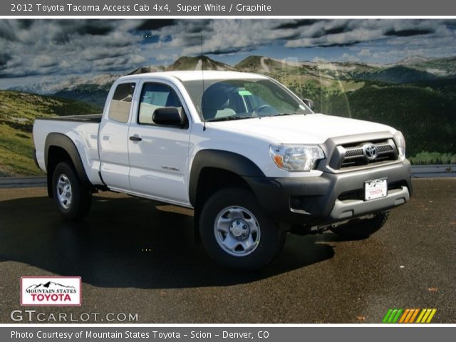 2012 Toyota Tacoma Access Cab 4x4 in Super White