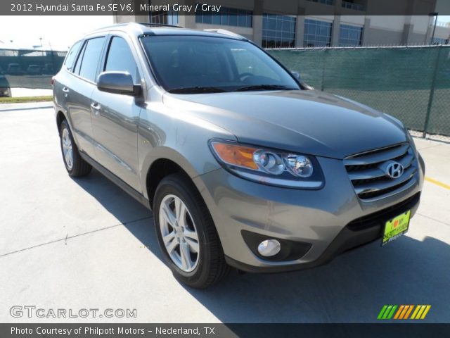 2012 Hyundai Santa Fe SE V6 in Mineral Gray