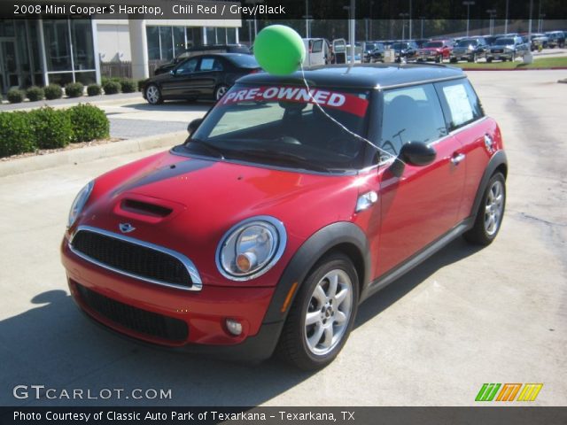 2008 Mini Cooper S Hardtop in Chili Red