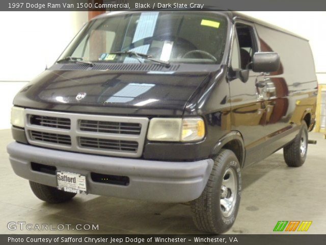 1997 Dodge Ram Van 1500 Commercial in Black