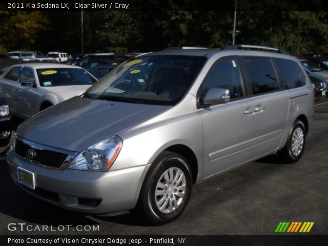 2011 Kia Sedona LX in Clear Silver