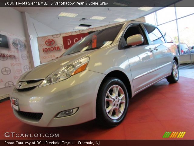 2006 Toyota Sienna XLE in Silver Shadow Pearl