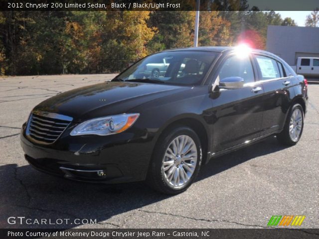 2012 Chrysler 200 Limited Sedan in Black