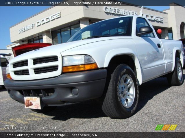 2003 Dodge Dakota SXT Regular Cab in Bright White