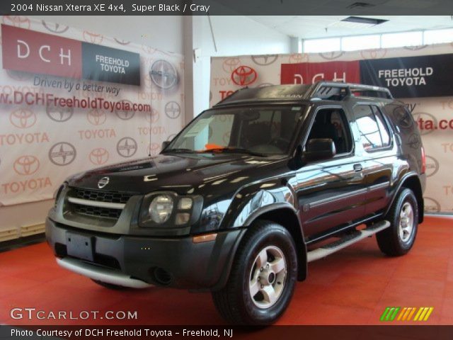 2004 Nissan Xterra XE 4x4 in Super Black