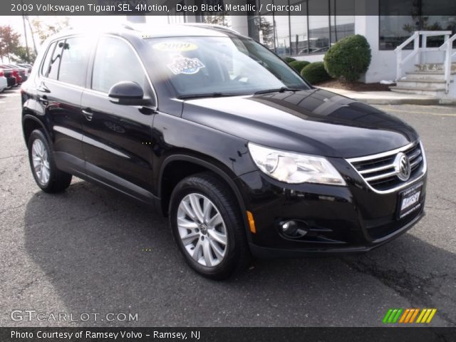 2009 Volkswagen Tiguan SEL 4Motion in Deep Black Metallic
