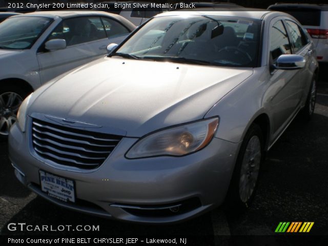 2012 Chrysler 200 Limited Sedan in Bright Silver Metallic