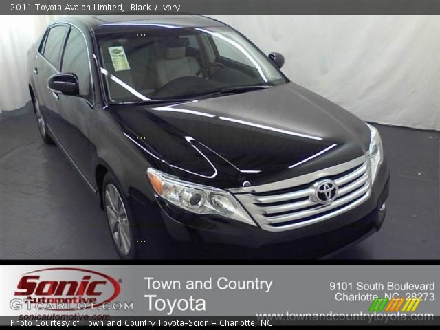 2011 Toyota Avalon Limited in Black