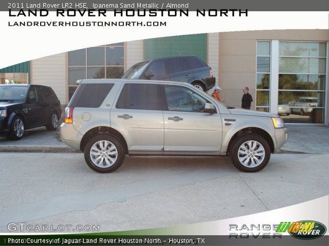 2011 Land Rover LR2 HSE in Ipanema Sand Metallic