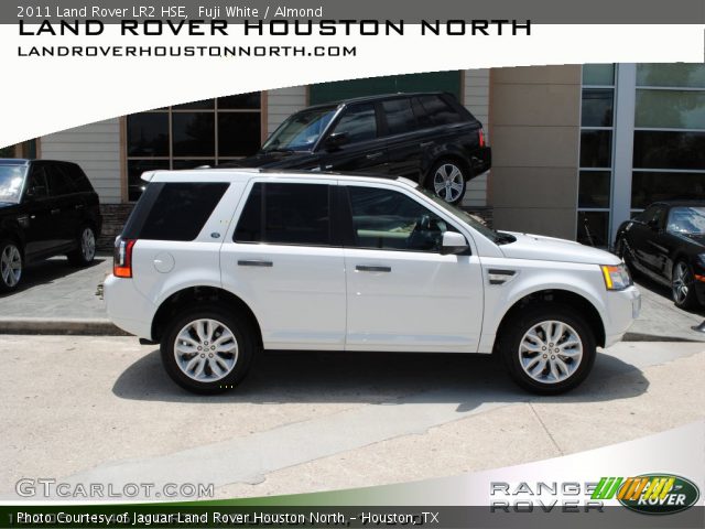 2011 Land Rover LR2 HSE in Fuji White