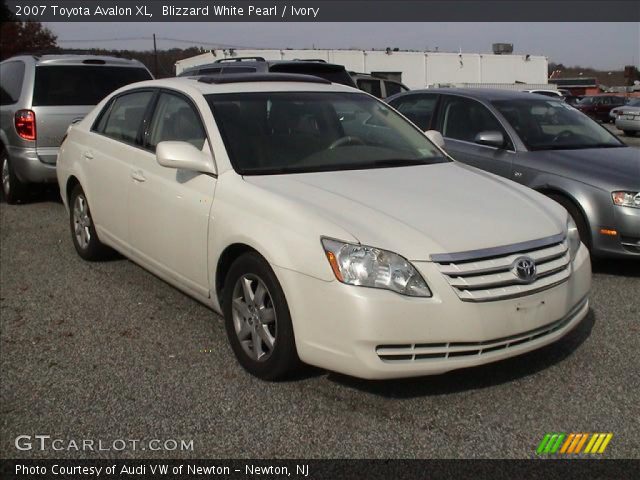 2007 Toyota Avalon XL in Blizzard White Pearl