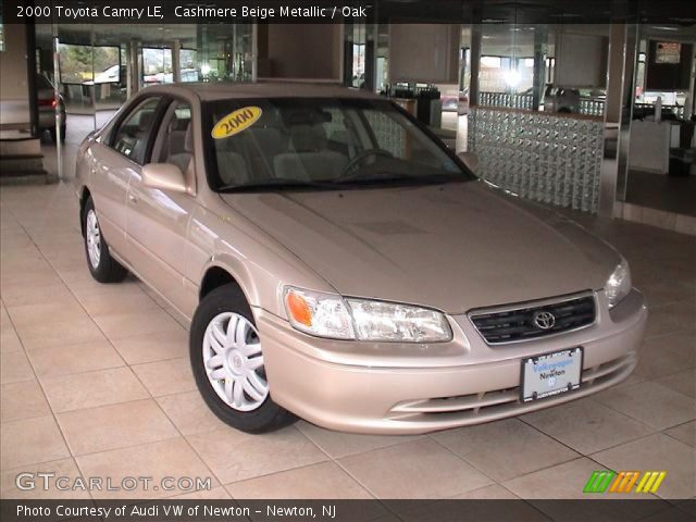 2000 Toyota Camry LE in Cashmere Beige Metallic