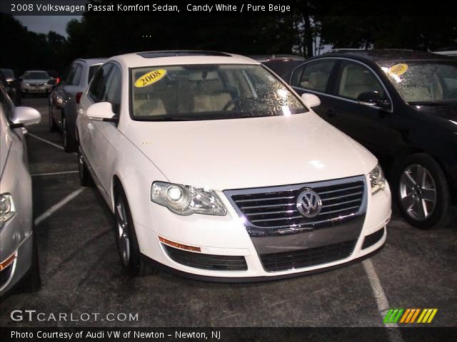 2008 Volkswagen Passat Komfort Sedan in Candy White