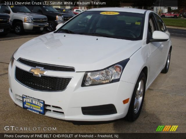 2011 Chevrolet Cruze LT in Summit White