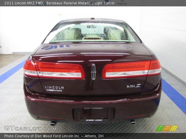 2011 Lincoln MKZ FWD in Bordeaux Reserve Metallic