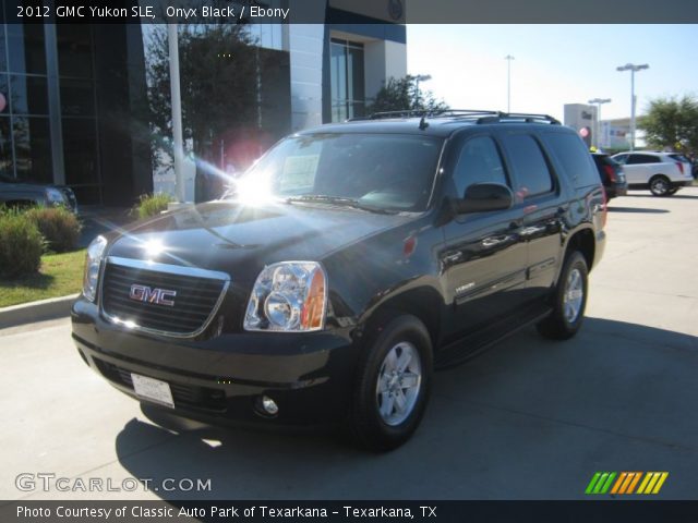 2012 GMC Yukon SLE in Onyx Black