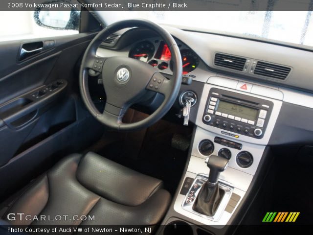2008 Volkswagen Passat Komfort Sedan in Blue Graphite