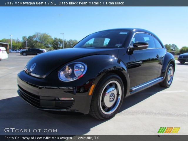 2012 Volkswagen Beetle 2.5L in Deep Black Pearl Metallic