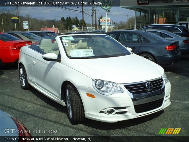 2011 Volkswagen Eos Lux in Candy White