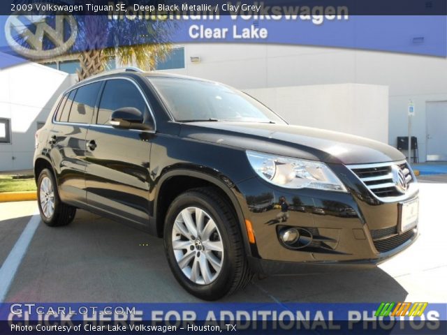 2009 Volkswagen Tiguan SE in Deep Black Metallic