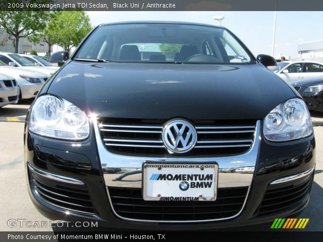 2009 Volkswagen Jetta TDI Sedan in Black Uni
