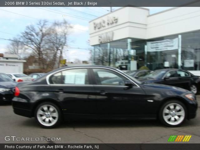 2006 BMW 3 Series 330xi Sedan in Jet Black