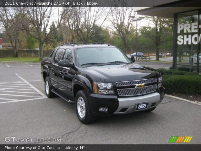 2011 Chevrolet Avalanche Z71 4x4 in Black