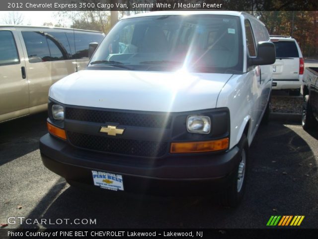 2012 Chevrolet Express 3500 Cargo Van in Summit White