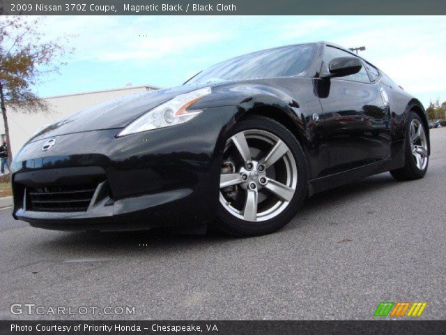 2009 Nissan 370Z Coupe in Magnetic Black