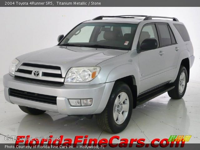 2004 Toyota 4Runner SR5 in Titanium Metallic