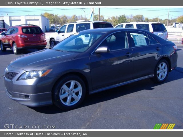 2009 Toyota Camry SE in Magnetic Gray Metallic