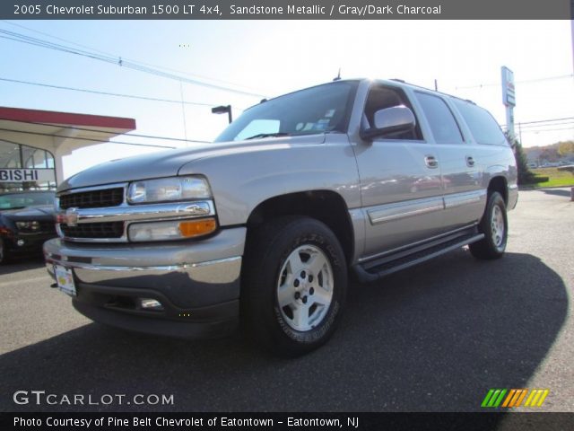 2005 Chevrolet Suburban 1500 LT 4x4 in Sandstone Metallic