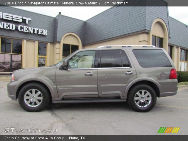 2004 Lincoln Navigator Ultimate in Mineral Grey Metallic