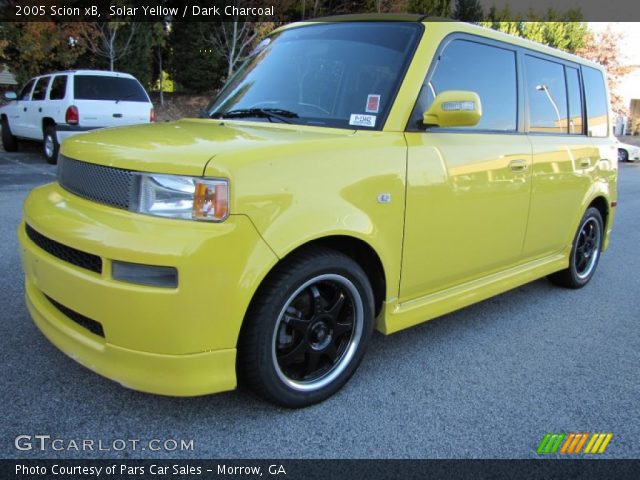 2005 Scion xB  in Solar Yellow