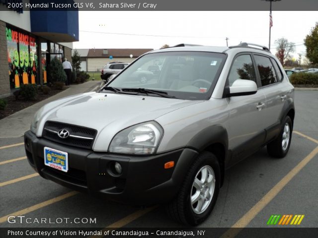 2005 Hyundai Tucson GLS V6 in Sahara Silver