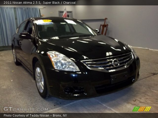 2011 Nissan Altima 2.5 S in Super Black