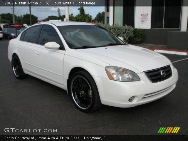 2002 Nissan Altima 2.5 S in Cloud White