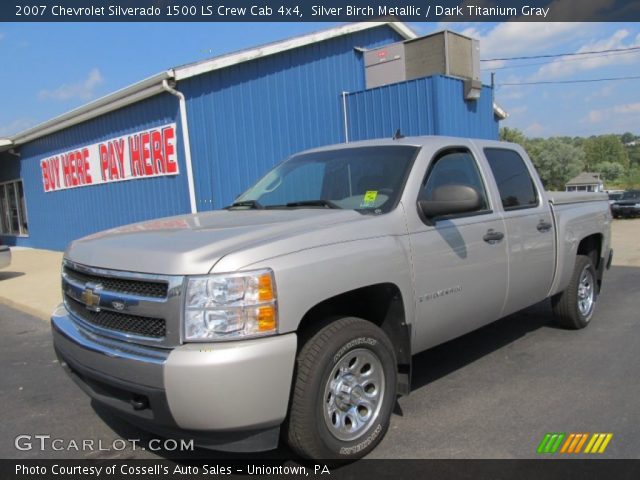 2007 Chevrolet Silverado 1500 LS Crew Cab 4x4 in Silver Birch Metallic