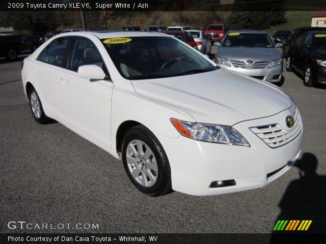 2009 Toyota Camry XLE V6 in Super White