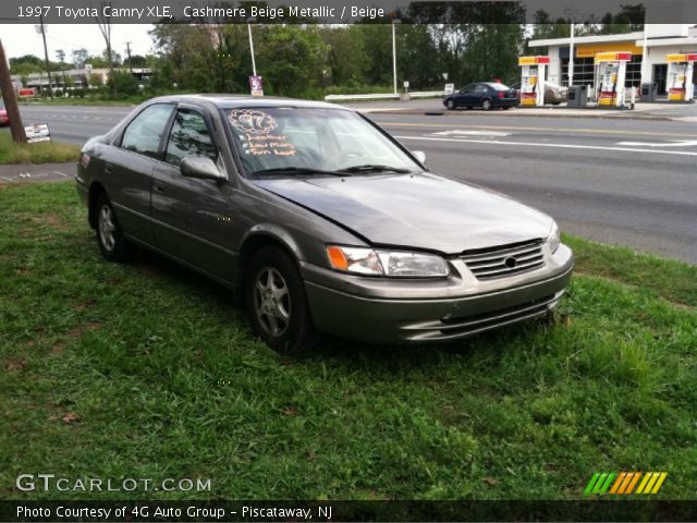 1997 Toyota Camry XLE in Cashmere Beige Metallic