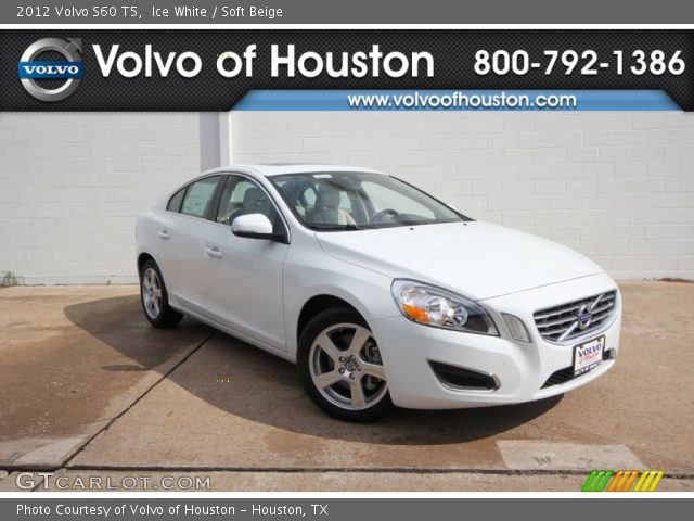 2012 Volvo S60 T5 in Ice White