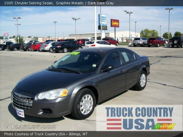 2005 Chrysler Sebring Sedan in Graphite Metallic