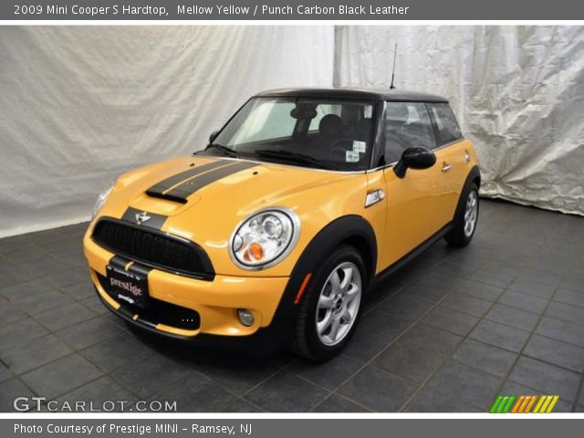 2009 Mini Cooper S Hardtop in Mellow Yellow