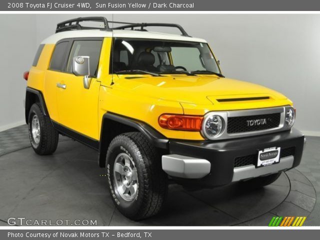 2008 Toyota FJ Cruiser 4WD in Sun Fusion Yellow