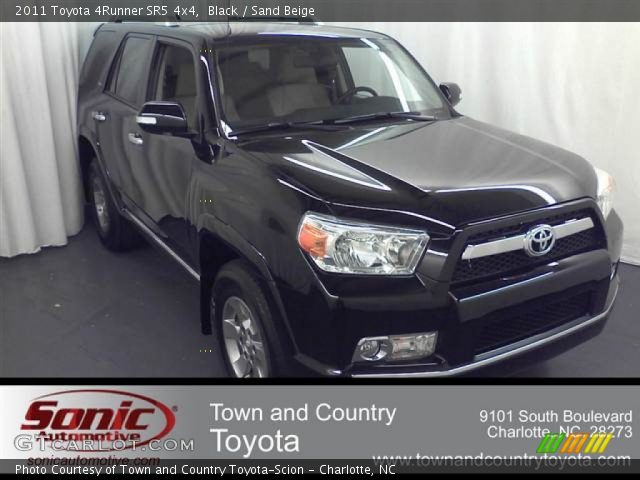 2011 Toyota 4Runner SR5 4x4 in Black